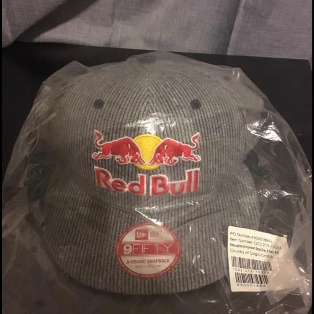 Red Bull snap back
